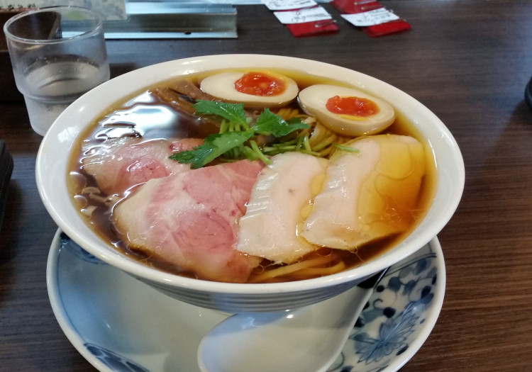 ラーメン紫陽花