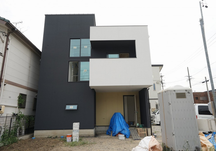 中川区注文住宅「K様邸」塗装工事。