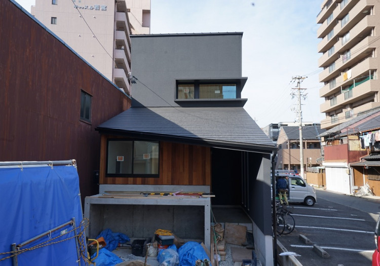 中村区注文住宅「ナナメに飛び出す庇のあるオフィス」完成間近