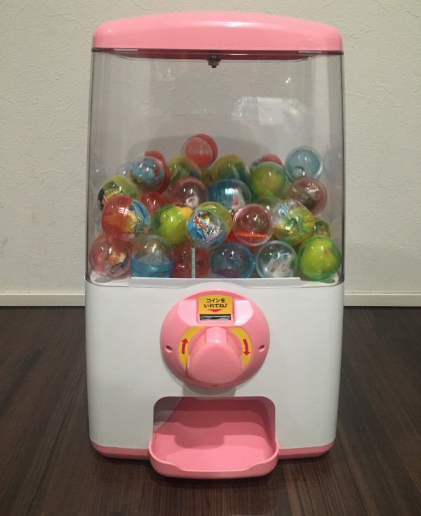 ガチャガチャと福袋の景品を